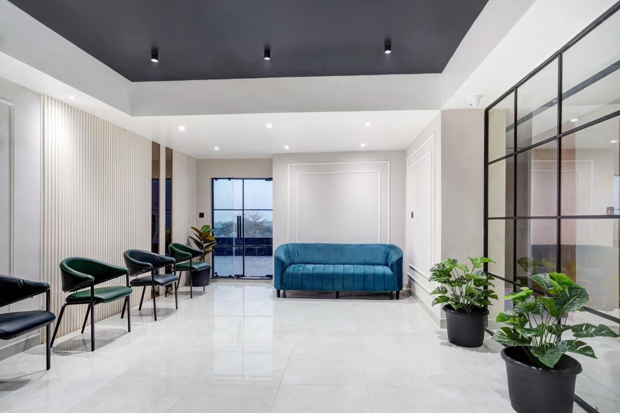 Townhouse Oak Sarusajai Stadium Dispur Esterno foto
