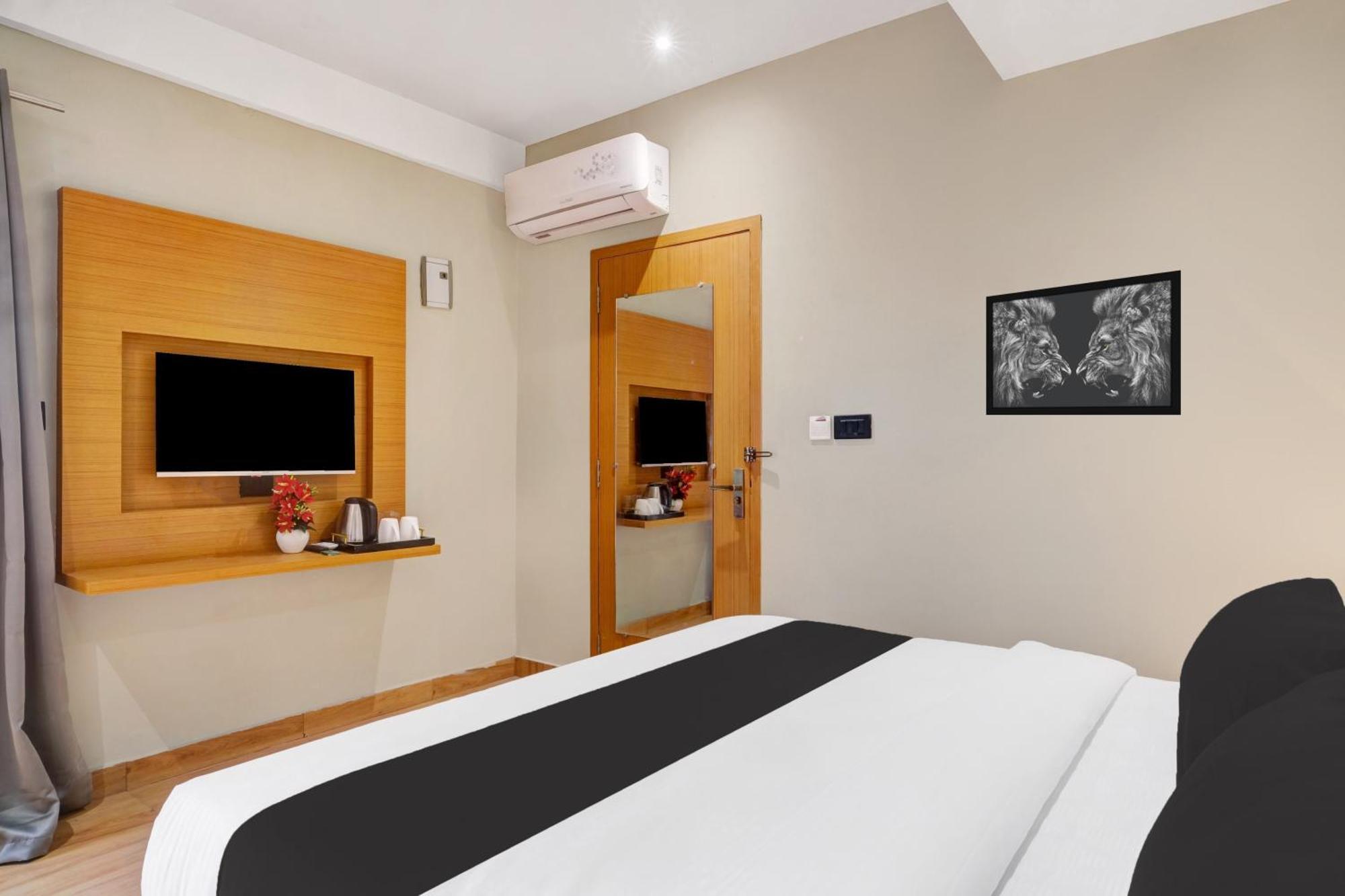 Townhouse Oak Sarusajai Stadium Dispur Esterno foto