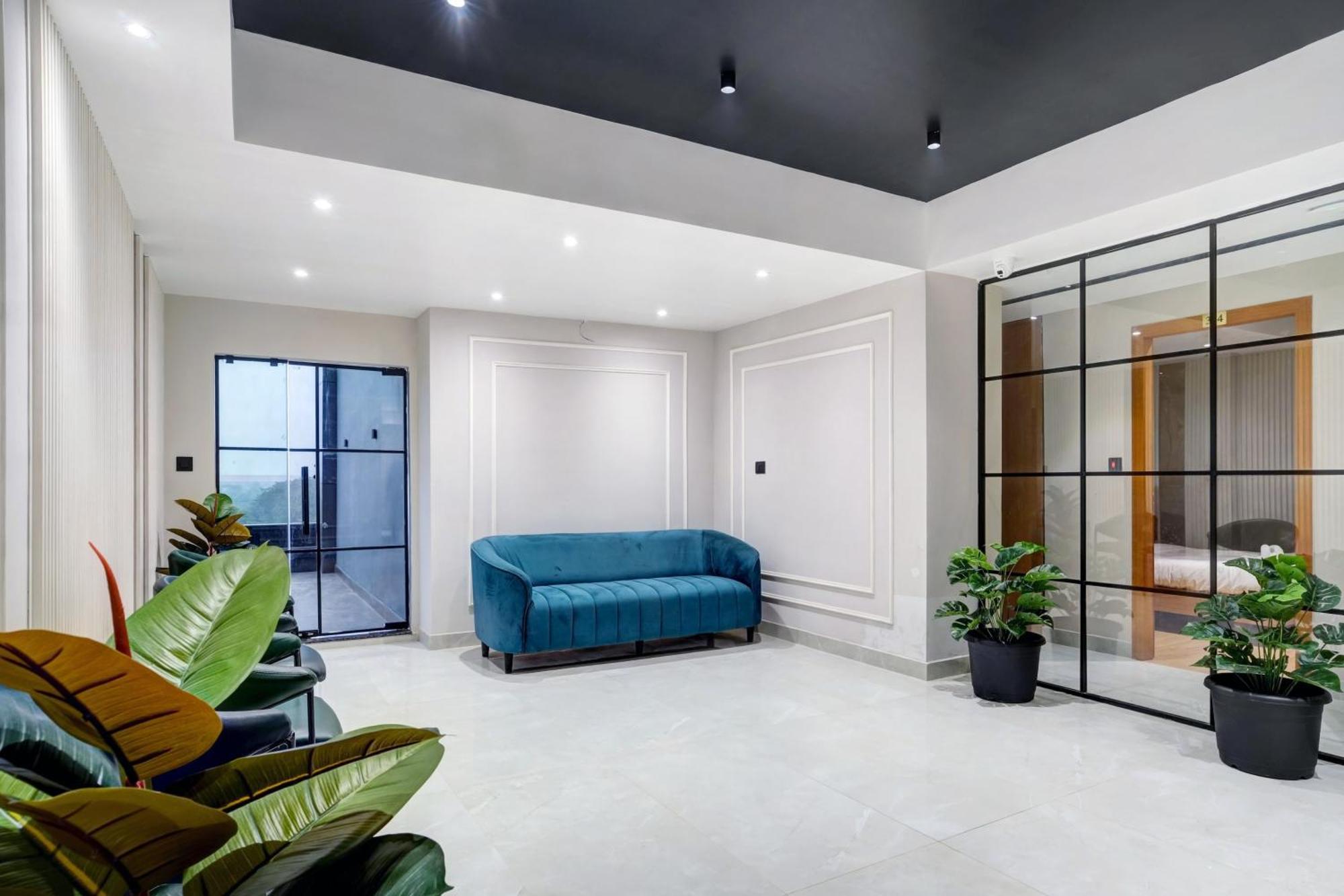 Townhouse Oak Sarusajai Stadium Dispur Esterno foto