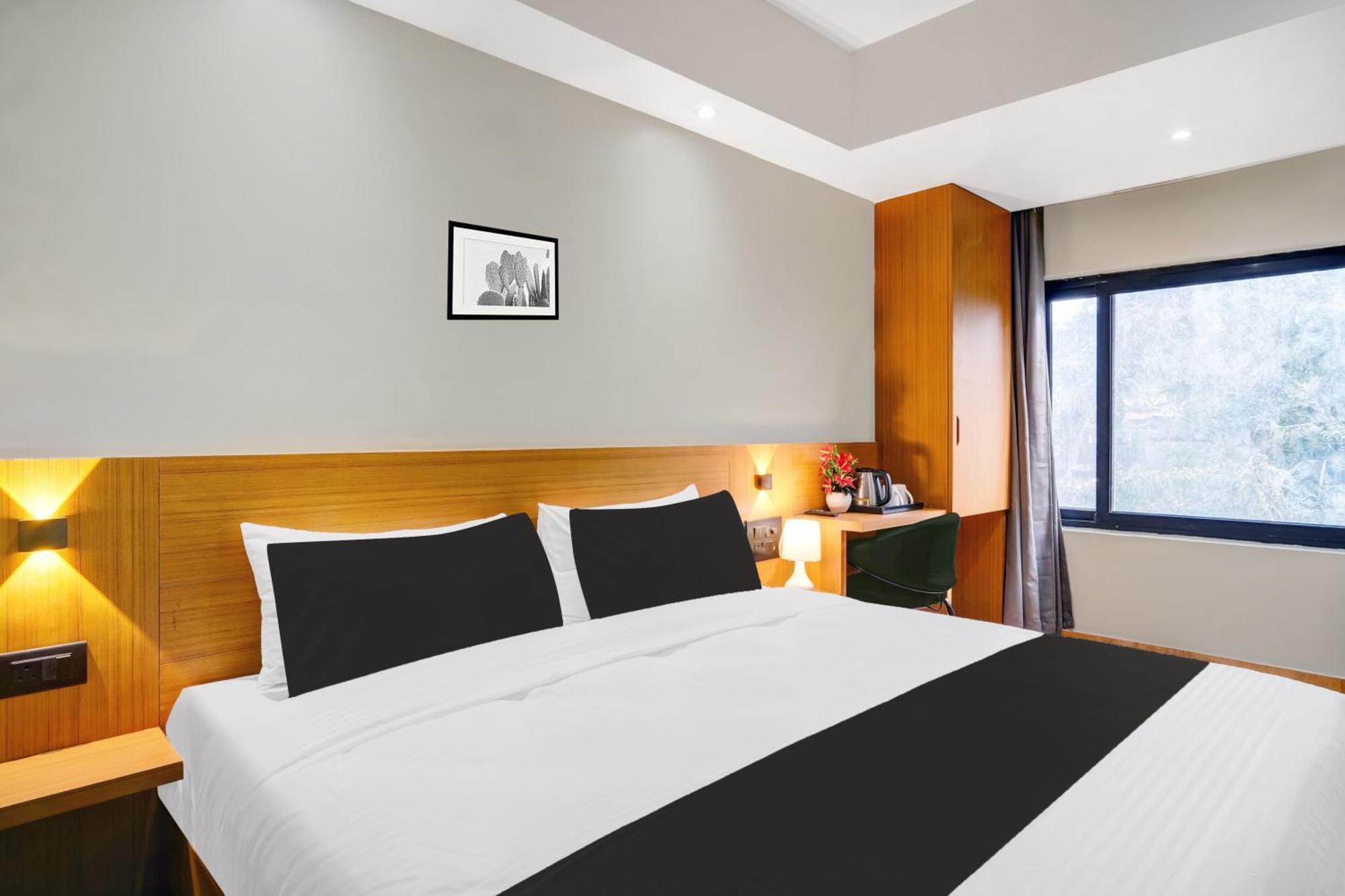 Townhouse Oak Sarusajai Stadium Dispur Esterno foto