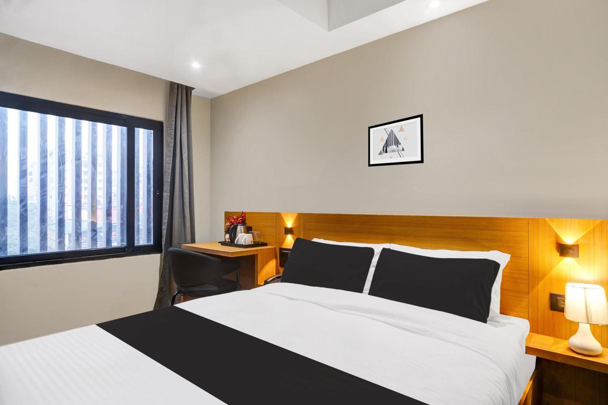 Townhouse Oak Sarusajai Stadium Dispur Esterno foto